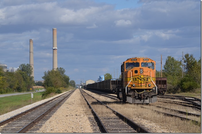 BNSF 9946 Ellis IL. The coal transfer building is in the background.
