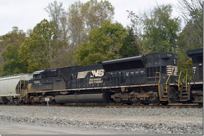 NS 7284 is a “SD70ACU” It is a a former SD90MAC probably ex-Union Pacific. Burnside KY.