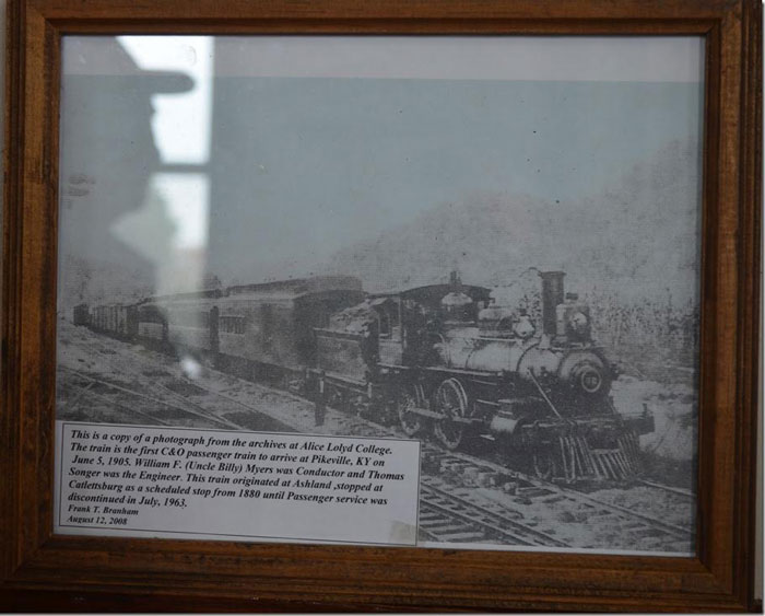 The late Frank Branham retired from CSX/C&O and was instrumental in the revitalization of the Catlettsburg depot. Frank came off Big Sandy. Picture first C&O train at Pikeville. Catlettsburg depot.