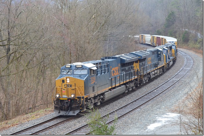 Q692-15 had 85 cars this Sunday. CSX 3358-3450-4507-4548. View 2. FO Cabin KY.