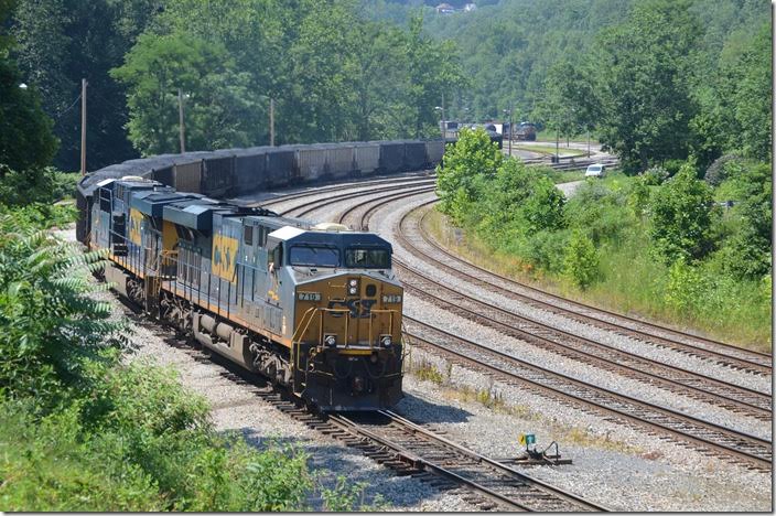 T051-24 (Bailey Mine, PA to Mt. Storm MD power plant) is on the move again. CSX 719-720. Grafton WV.