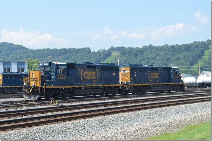 CSX 6562-6561 are “GP40-3” upgraded from old GP40s and 40-2s. Cumberland MD.