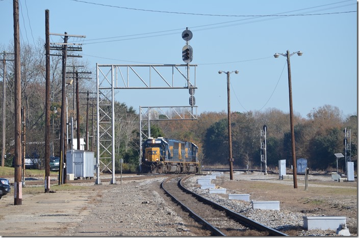 CSX SD50s 8562-8567 come south out of the yard and head west toward Monroe. The interlocking in this view is “Monroe Junction.” Hamlet NC.