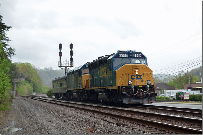 Red-yellow-red is “approach slow”. It allows the train to go through the crossover prepared to stop at the next signal. CSX 9969-9999-TGC3. Pauley KY.
