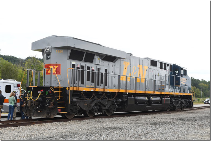CSX 1850. L&N Heritage. Etowah TN.