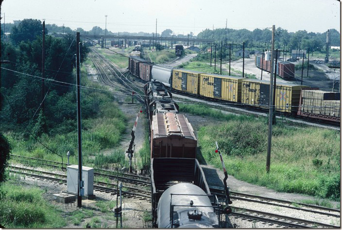 I still see a train order hoop at the lower left. ICG Fulton 1986.