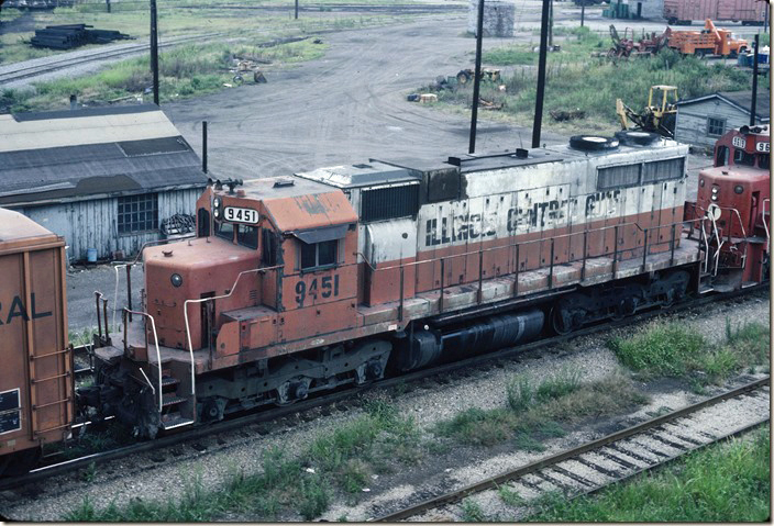 That’s a rare EMD SD28 model that came from the Columbus & Greenville Railroad. EMD only built 6, and the two sold to the CAGY are on this train. Reserve Mining in Minnesota had the other four. ICG Fulton 1986.
