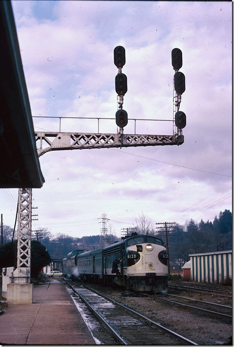 Southern 6139. No. 4 pulls out of the yard to the depot for the start of its run. 12-23-1973.