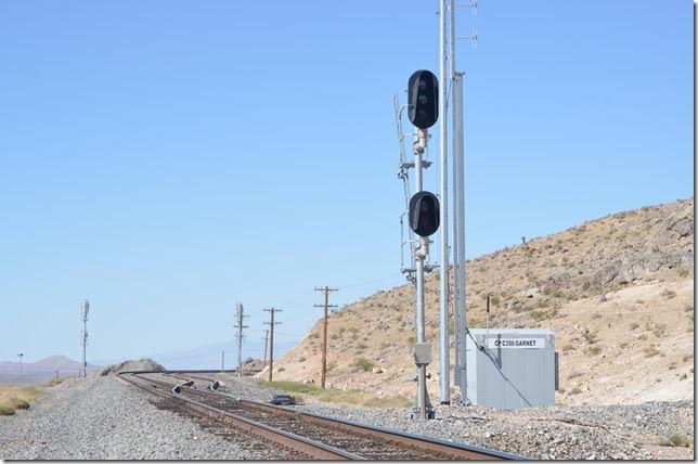 Unfortunately these are approach lit signals, and there was no hint that a train was near. We knew nothing was coming out of Las Vegas.