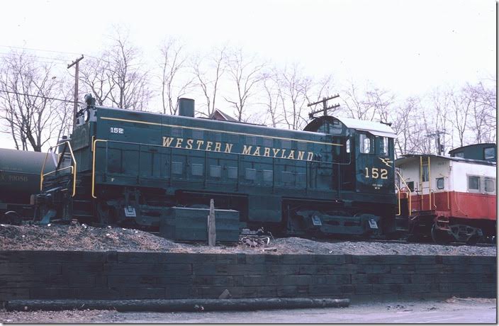 I was next in the Cumberland area on March 17, 1972. I persuaded my parents to take this trip (I can’t explain how I talked them in to this!). WM’s last switcher – 900 HP ALCo S-6 152 – was switching the Ridgeley end of the yard. WM Ridgeley WV.