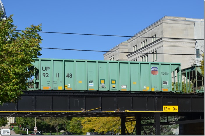 UP ballast hopper 921148. Springfield IL.