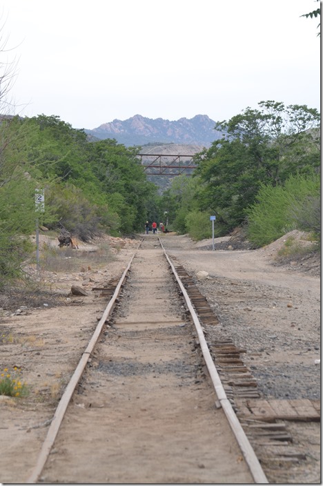 The reminder of the AZER going west looks little used. Miami AZ.