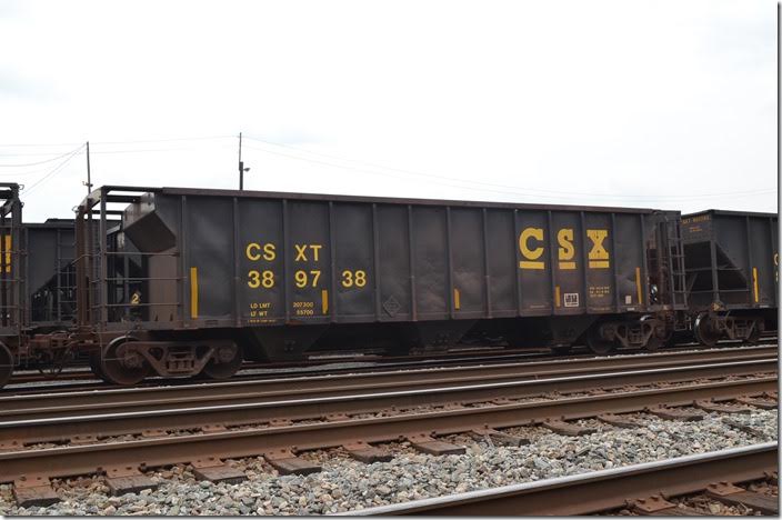 CSX hopper 389738.