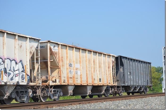 AEX (The Andersons) rock hopper 15152 on e/b stone train for AEP’s Conesville plant at Powell OH. 08-19-2014. Columbus SD.