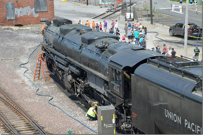 On top you see the turbo generators and safety “pop off” valves. The whistle is just behind the twin stacks. Please note that this engine has been rebuilt. Devices installed in 1941 may have been replaced with more modern equipment. UP 4014.