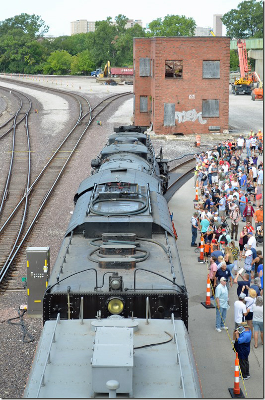 Note the articulation on the front engine. Former Terminal Railroad Association of St. Louis’ “Perry” tower is in the background. The tower controlled the entrance to St. Louis Union Station. UP 4014.