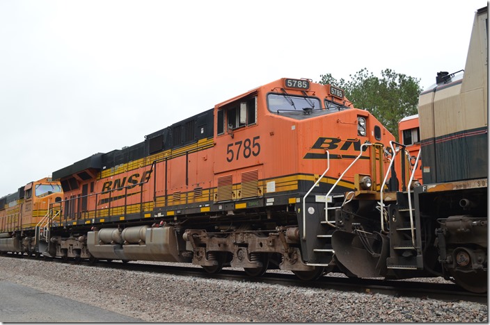 BNSF ES44AC 5785. Quinton AL.