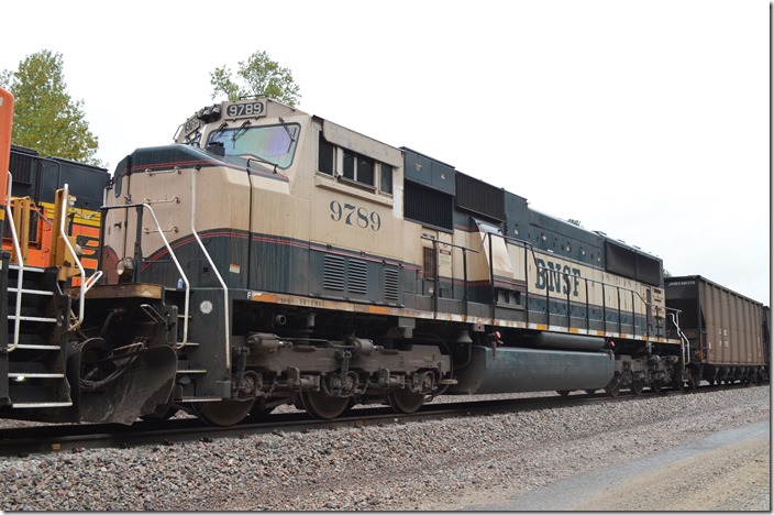 BNSF SD70MAC 9789. Quinton AL.