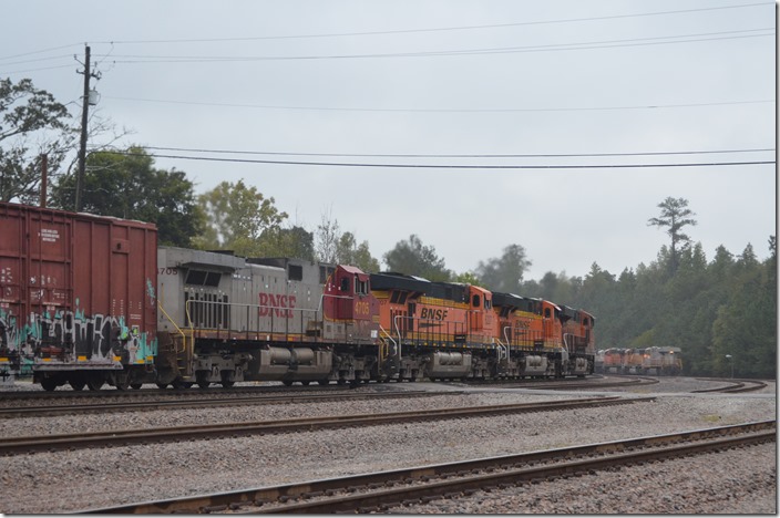 BNSF 4705-6207-7426-6883. Quinton AL.