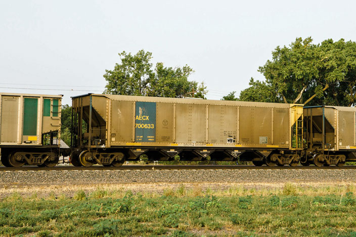 AECX 700633 on UP Kearney Sub at Brady NE. 08.15.2012.