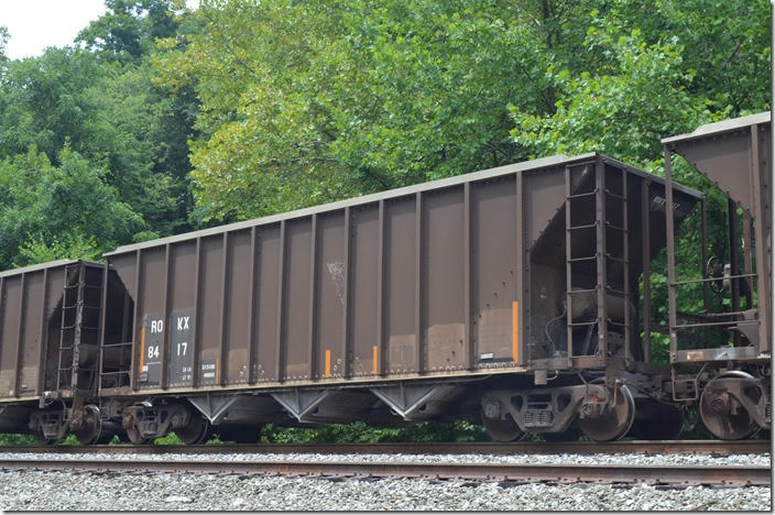 ROKX hopper 8417 belongs now to CP&L dba Progress Energy Carolinas Inc. I detect a slanting “E” on the side which means it was formally Electric Fuels, a subsidiary of merger partner Florida Power. Kellysville WV.