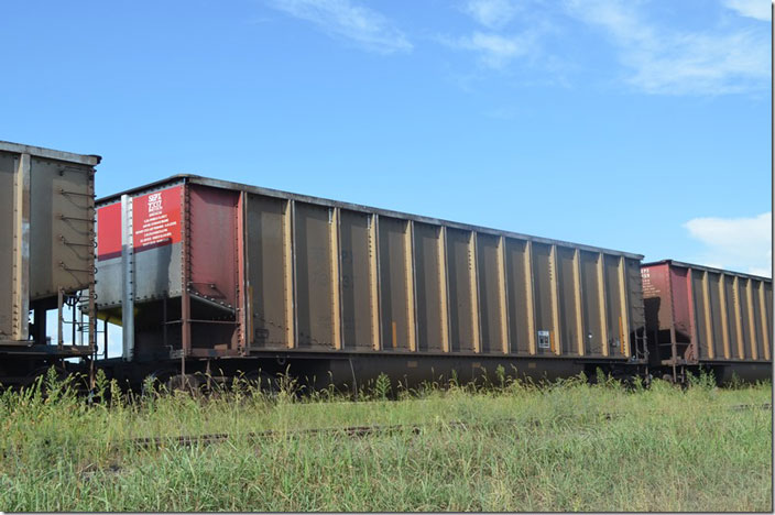 SEPX (Southwestern Electric Power, a part of AEP) gon 7337 was built by Johnstown American 06-1997. Cora IL. On AEPX train.