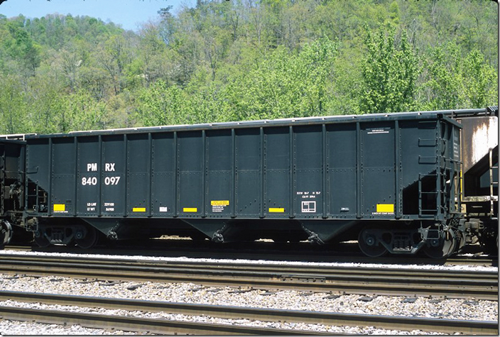 PMRX 840097 is Progress Metal Reclamation. The Load limit is 229,100, 3,744 cubic feet and build built by Freight Car America at Roanoke in 06-2009. Shelby KY. 04-27-2014.