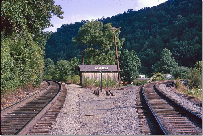 Pond Junction is at the upper end of Madison. The Pond Fork SD goes left to Harris. The Coal River SD continues on up Spruce Fork to Sharples. 08-20-1973. Coal River, Pond Fork SD.