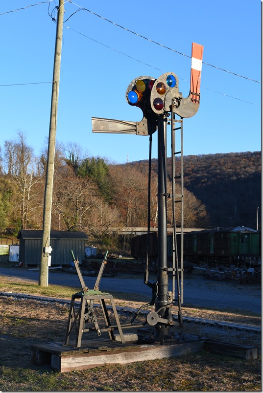 C&O Ry Heritage Center. Train order signal.