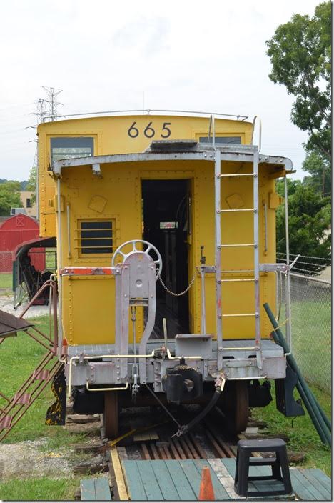 C&O 90665 Caboose. Huntington.