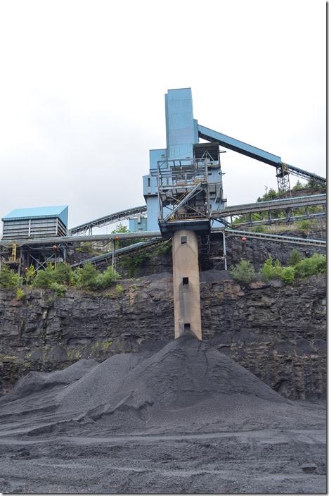 Stacking tube at Premier Elkhorn. Coal for different customers can be stored in separate stockpiles.