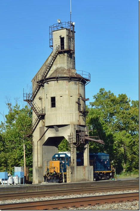 GP38-2 2524 is parked under the coal dock. It still has the chutes! CSX 2524. View 2. Lynchburg VA.