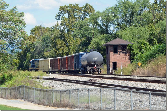 CSX 2524. View 3. Lynchburg VA.