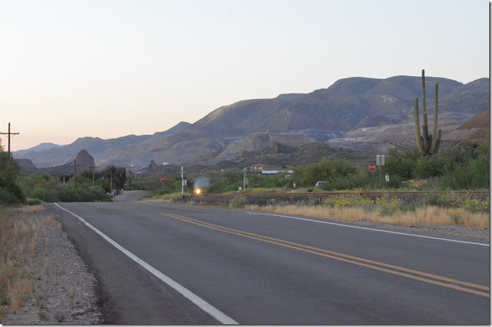 With the “acid train” safely tucked away, OT-1 gets the blocks to return to Hayden Jct. CBRY 301-401-502. Kelvin AZ.