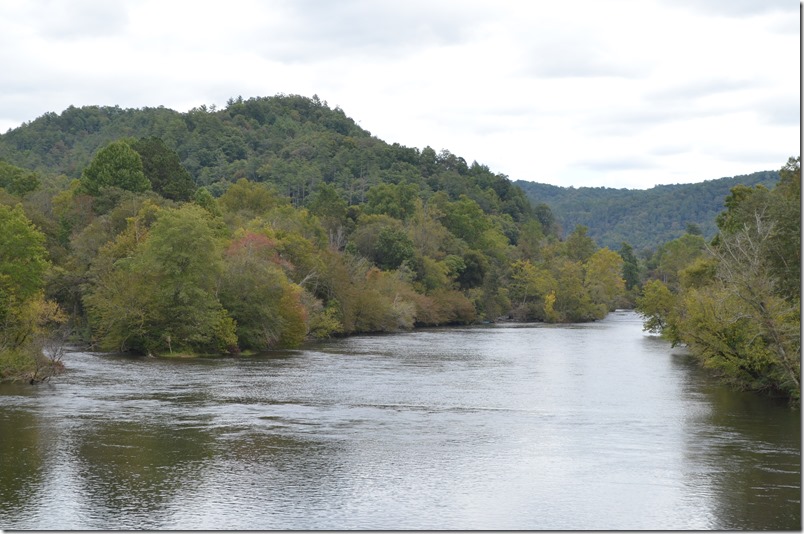 Crossing the Hiwassee River at Reliance TN. TVR. 10-02-2022.