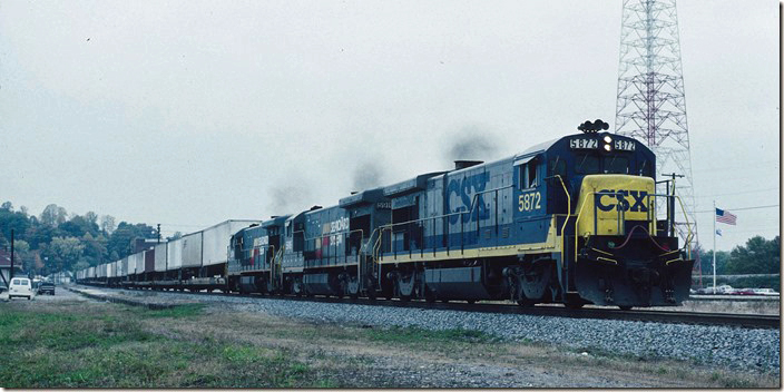 CSX 5872. CSX Corbin KY.