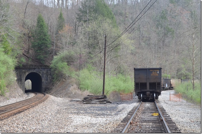 C870 cut 100 mtys. at the crossing and took them in. Caney Tunnel on the left. CSX 347. McClure VA.