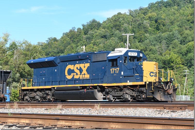 On 09-06-2024 this engine was still at Shelby. CSX 1717.
