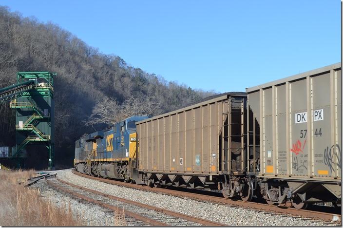 It was unusual for the engineer to call signals and not have the pusher engineer acknowledge! CSX 561-980. Levisa Jct.
