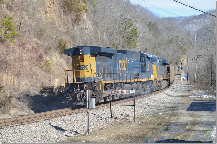 CSX DPUs 131-908. CSX Elkhorn City.