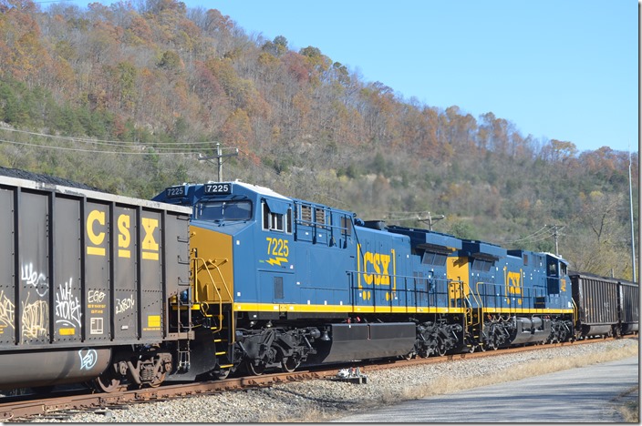 100 cars deep are CSX DPUs 7225-7236 (ex-209, 267). CSX Betsy Layne KY.