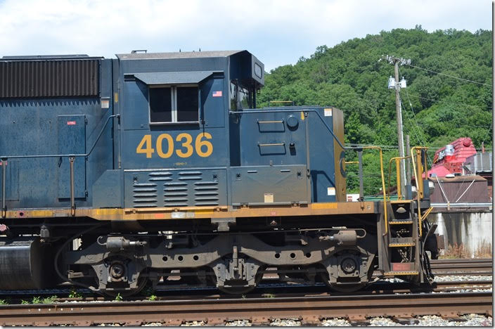 CSX 4036. View 3. Danville WV.