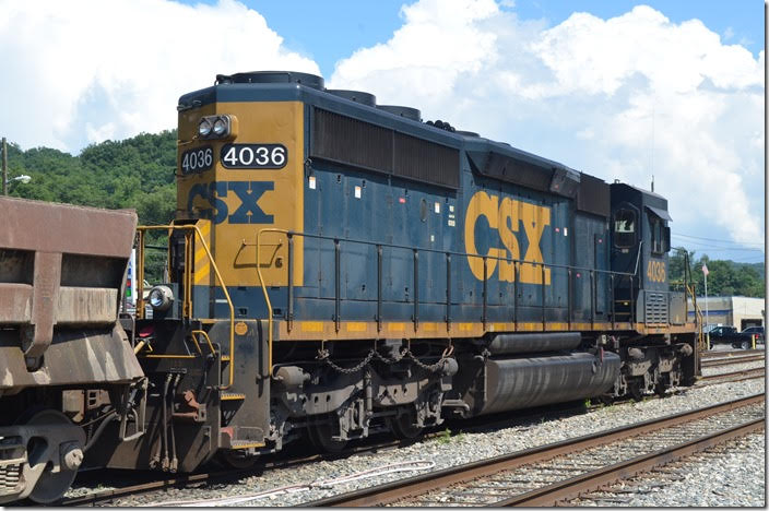 CSX 4036. View 5. Danvile WV.