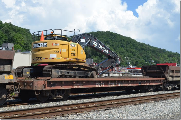 CSX MW flat 912107. View 2. Danville WV.