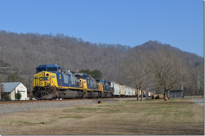 CSX 353-252-8773 Broad Bottom.