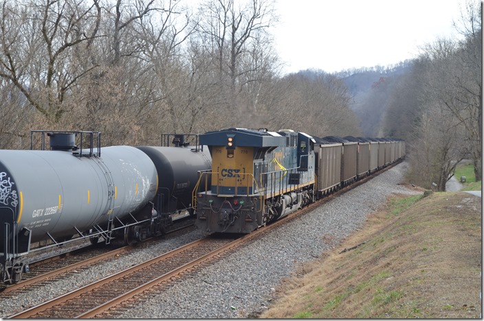 DPU 770 brings up the rear for the steep grades ahead. CSX 3224 DPU 770. Wagner KY.