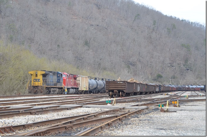 Adding CSX352 to CP 8153. Shelby KY.