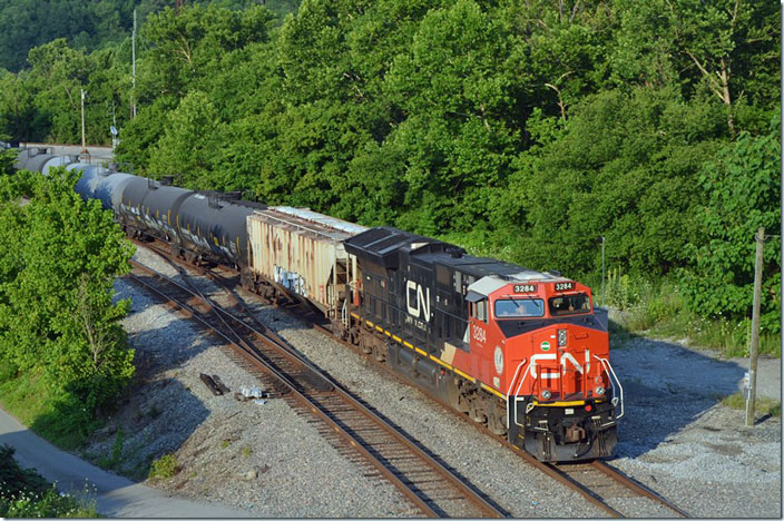 CN DPU 3284 is also an ET44AC. Shelby KY.