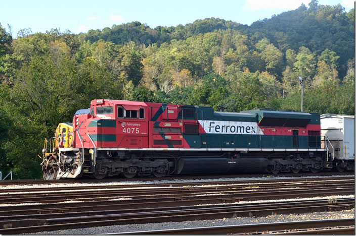 Tucked away at Shelby awaiting another crew to take the train south to Kingsport. 10-09-2021. Ferromex 4075. Shelby KY.