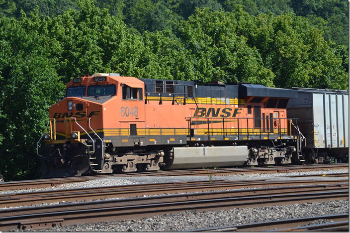 BNSF 6048 ES44AC. 2006. Shelby.